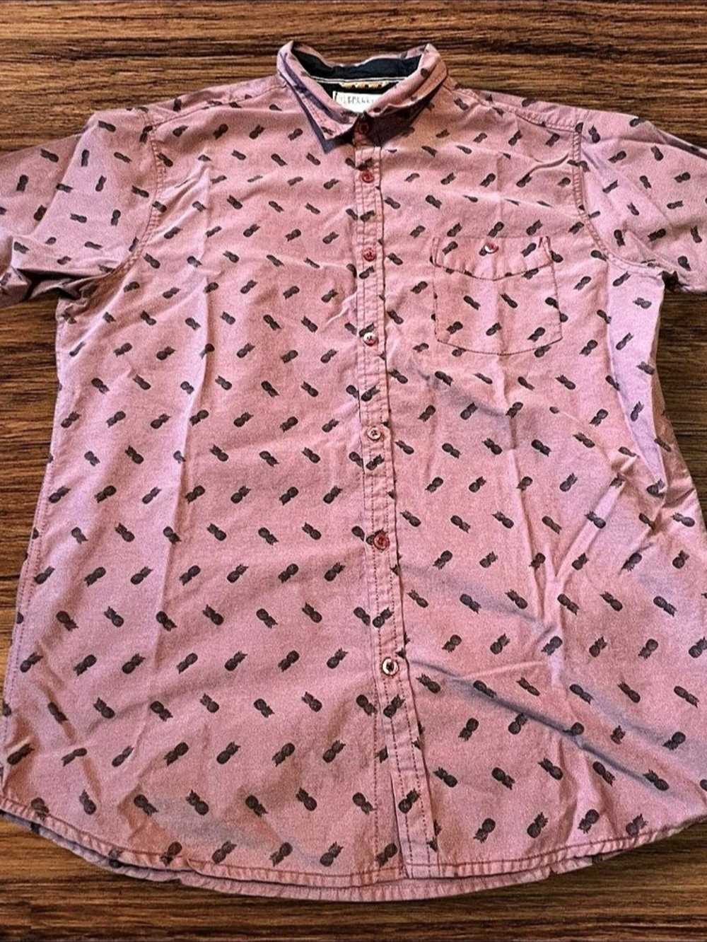 Free Planet Pink Pineapple Print Short Sleeve Button Up Shirt Size XL